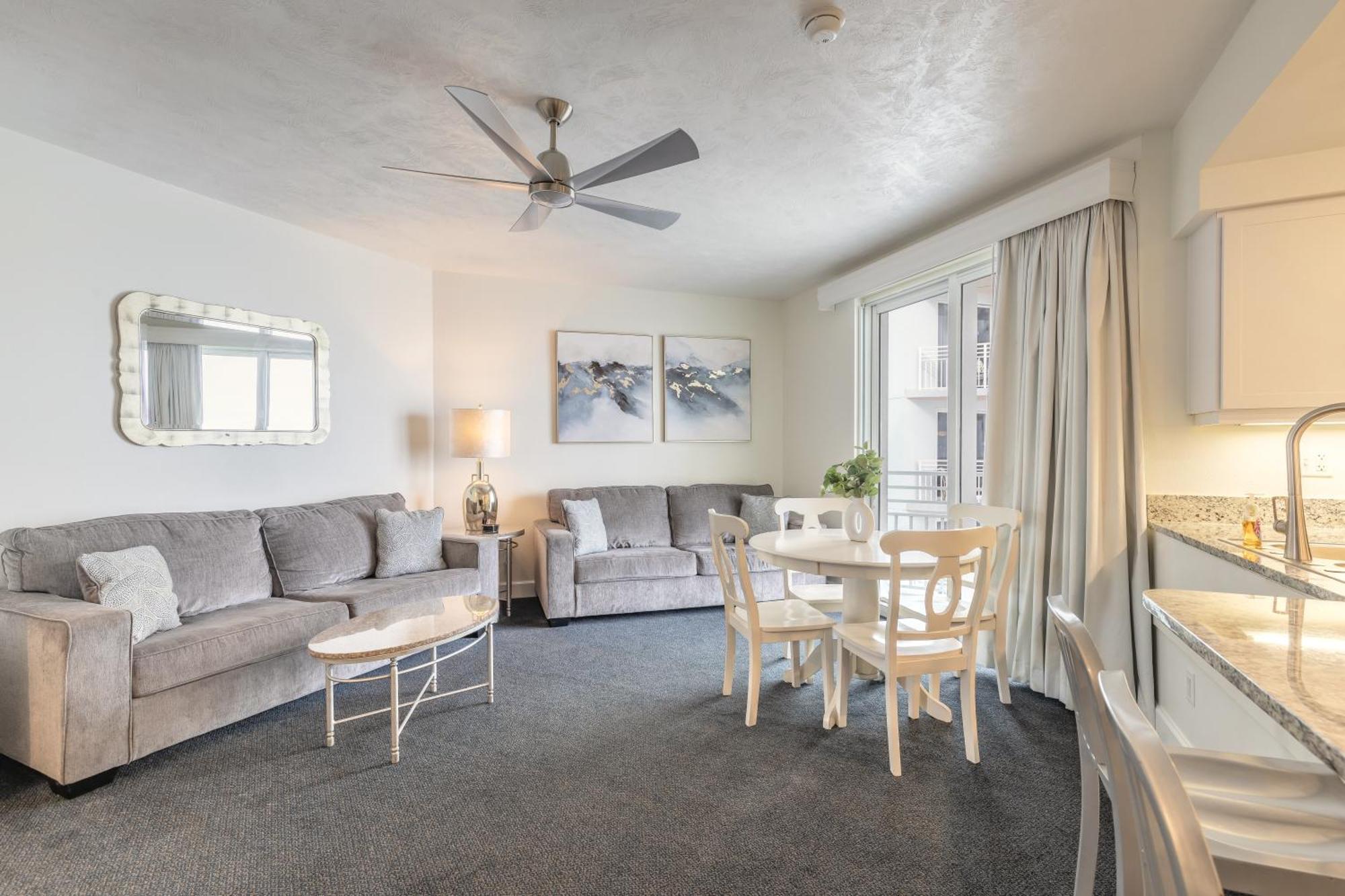 Beachfront Bliss At Ocean Walk Resort - Unit 1701 Daytona Beach Zewnętrze zdjęcie