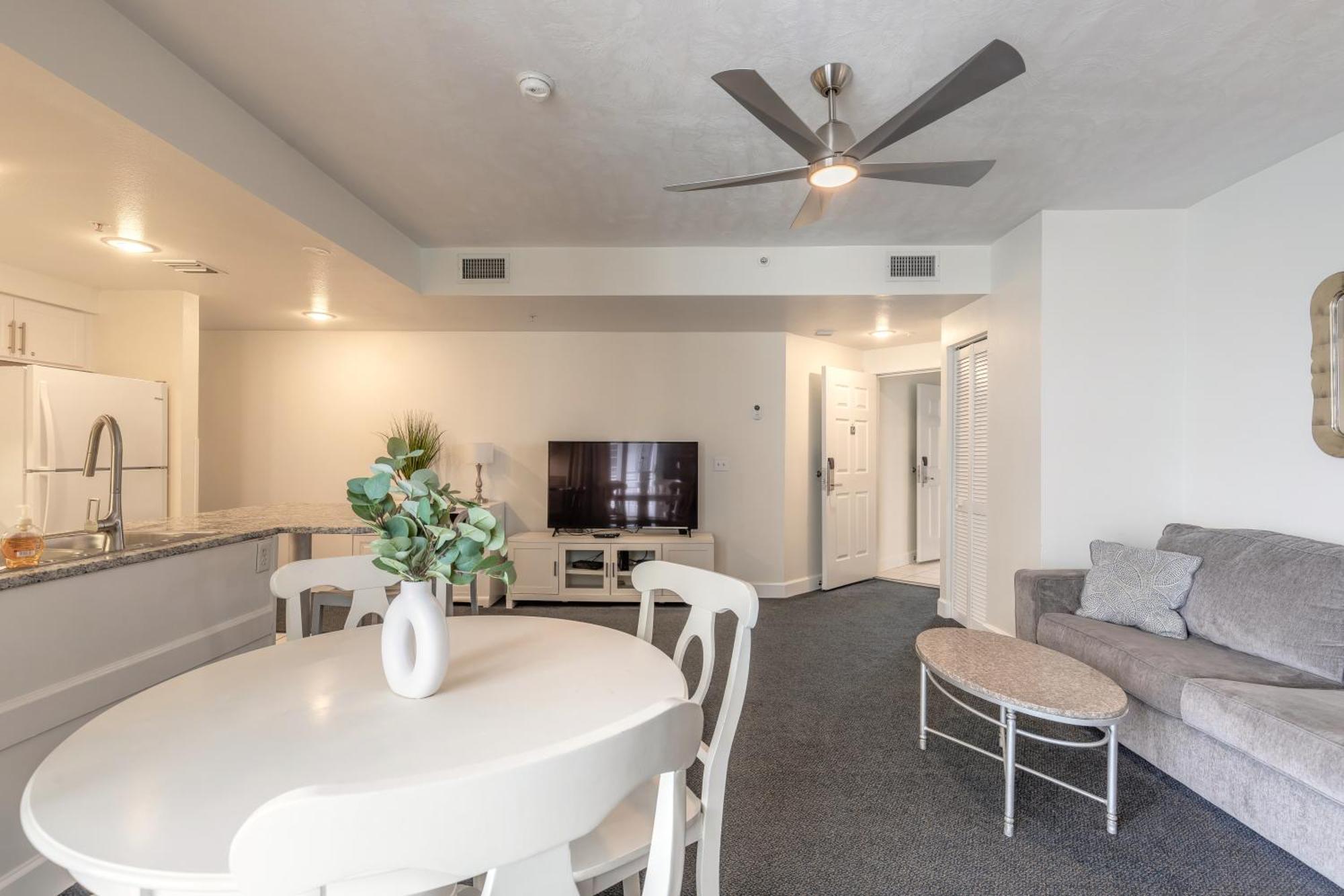 Beachfront Bliss At Ocean Walk Resort - Unit 1701 Daytona Beach Zewnętrze zdjęcie